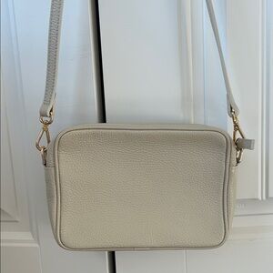 Quince camera bag. Gently used.